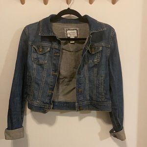 Cropped Jean jacket I love H81